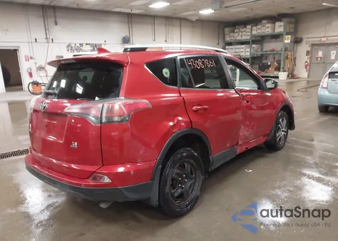 2016 Toyota Rav4 Le z USA, uszkodzony, nr VIN JTMBFREV1GJ060440